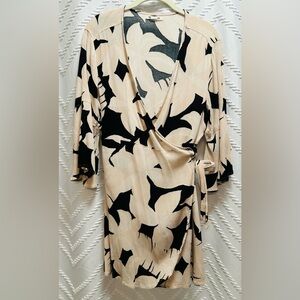 Billabong Tan Wrap Dress Size Medium